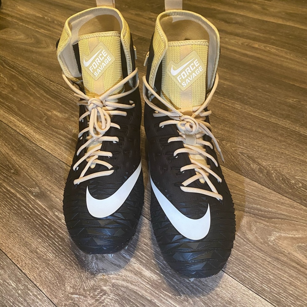 Nike Force Savage High